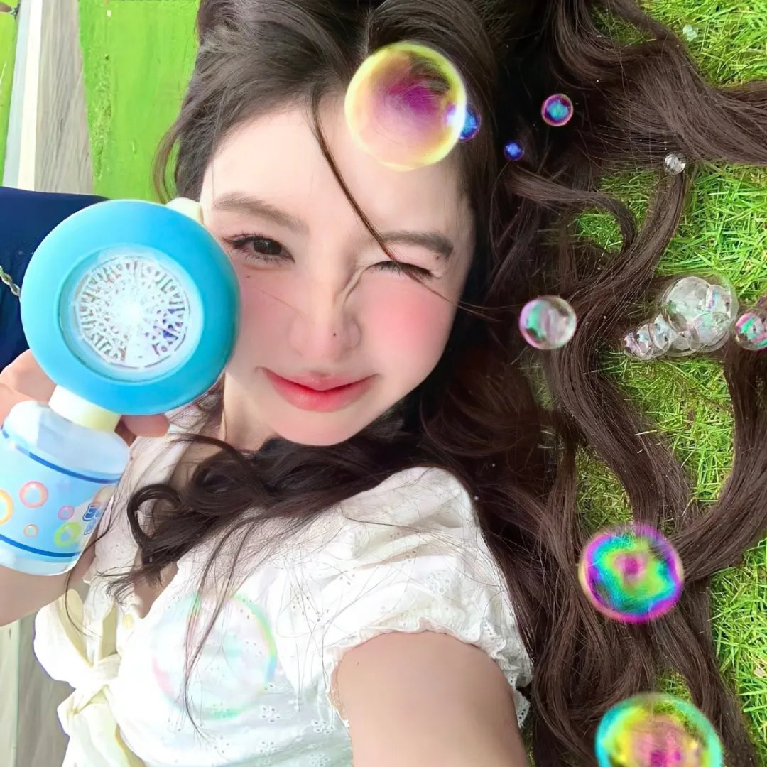 巴黎艳妹